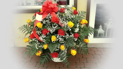 Kwiaciarnia Zamość - Galbal. Dekoracje sal, wesel, kościołów, komunijne, pracownia Florystyczna